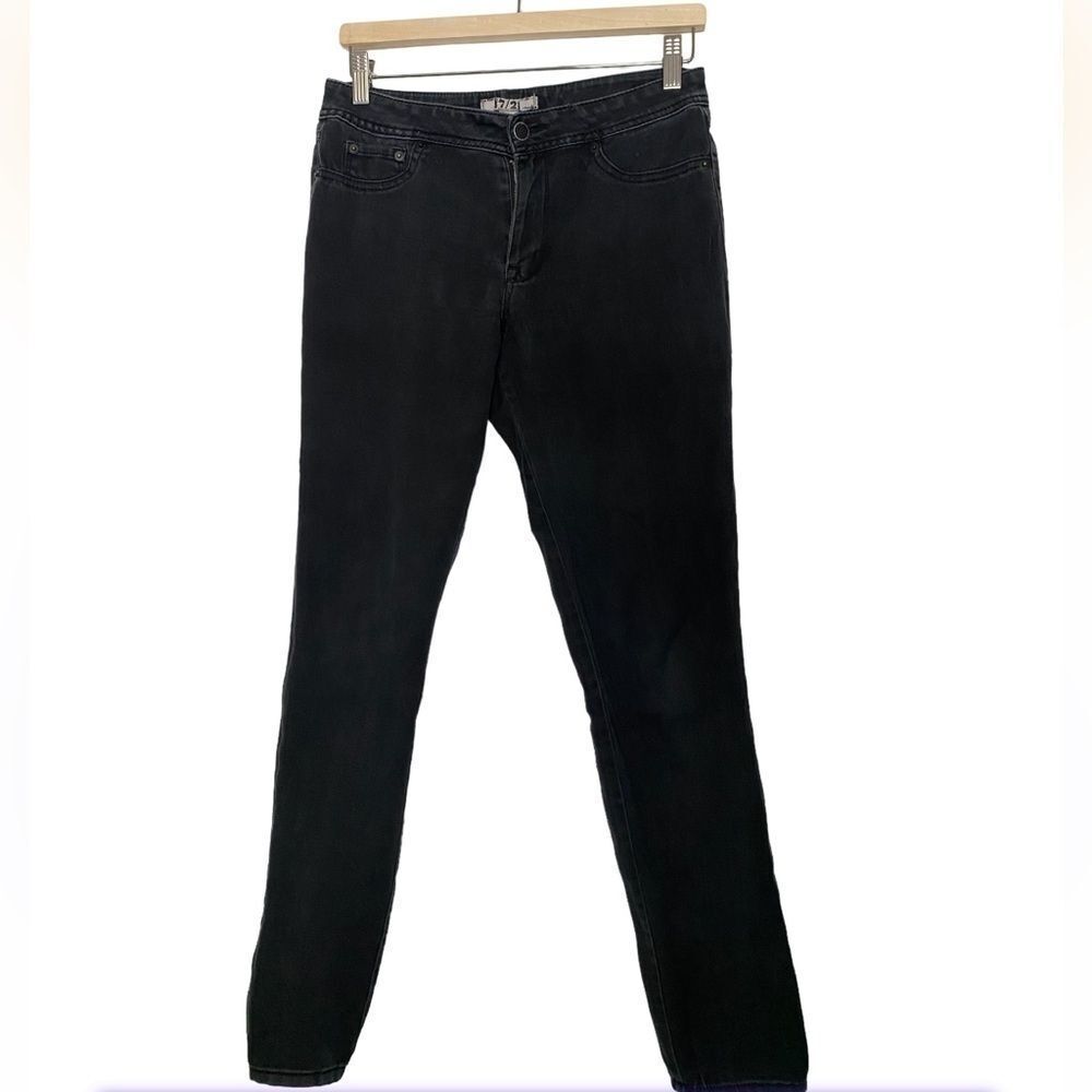 17/31 BLACK JEANS WOMENS SIZE 10